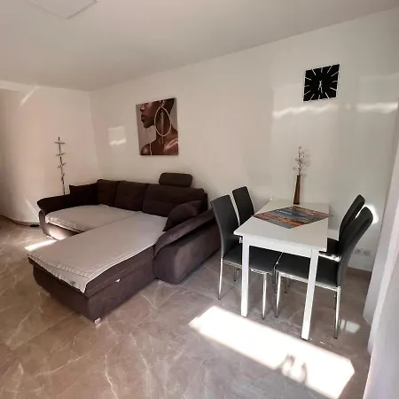 Appart/palm Beach/ *